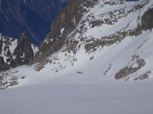 C'est quand même pas banal de voir des avions se poser sur un glacier !