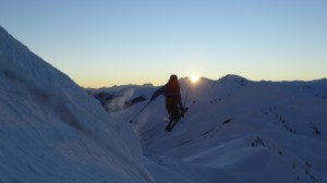 J4 - Les pentes de l'Eyssiloun au coucher du soleil.