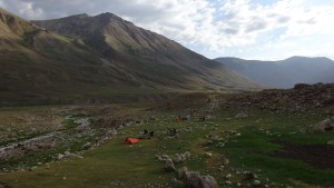 Dans une vallée déserte